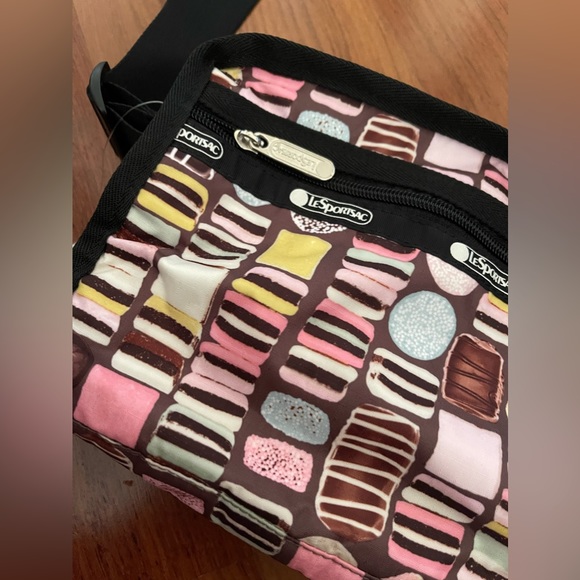 NWT Lesportsac Gabrielle East/West Crossbody Bag - Picture 2 of 11